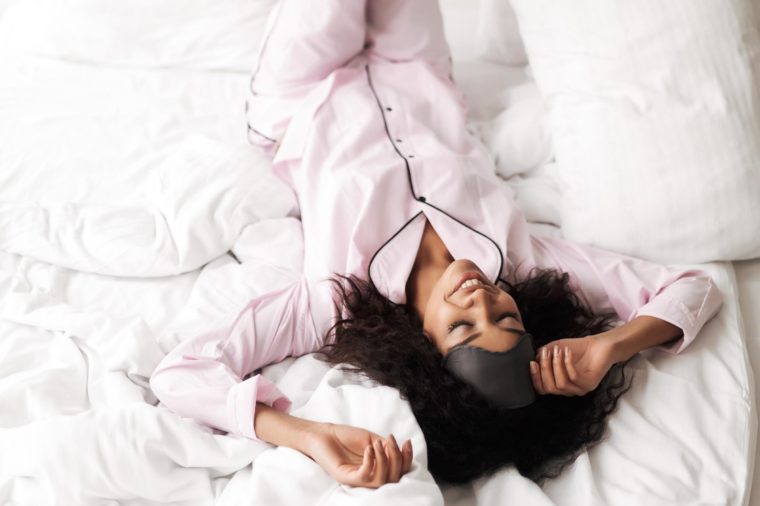 15 Nighttime Habits That Are Ruining Your Skin