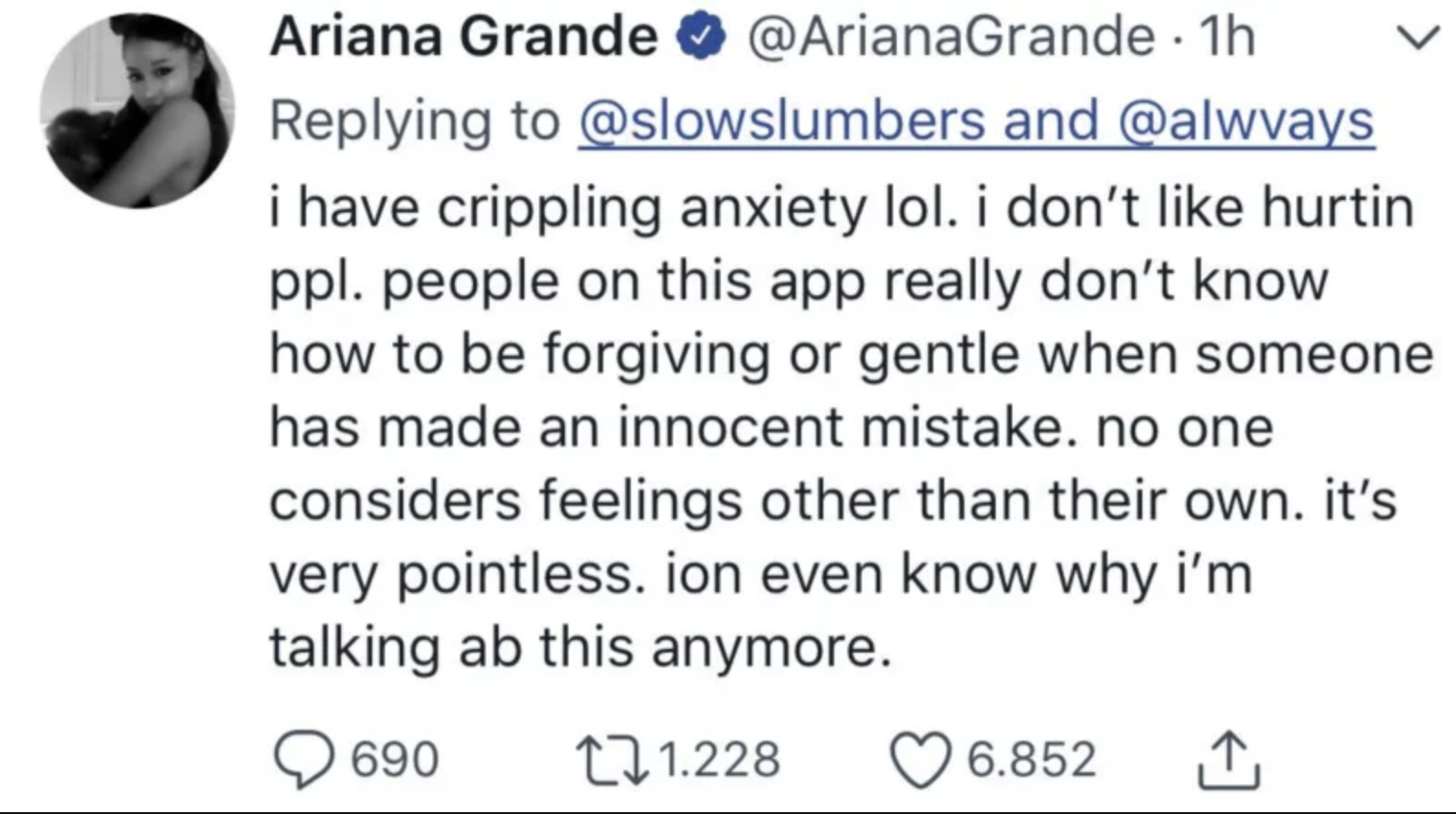ariana-grande-twitter