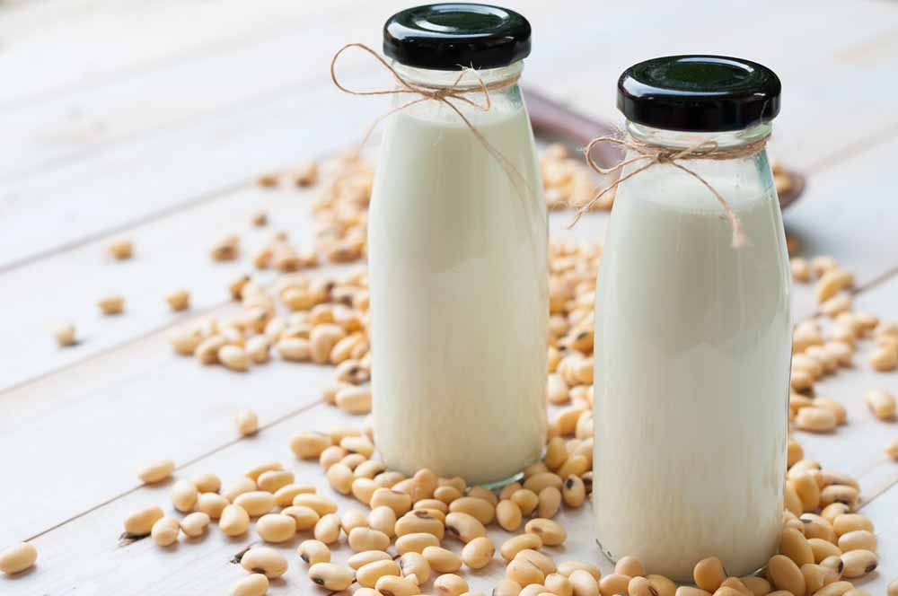 Low-calorie-weight-loss-shakes-soy-milk