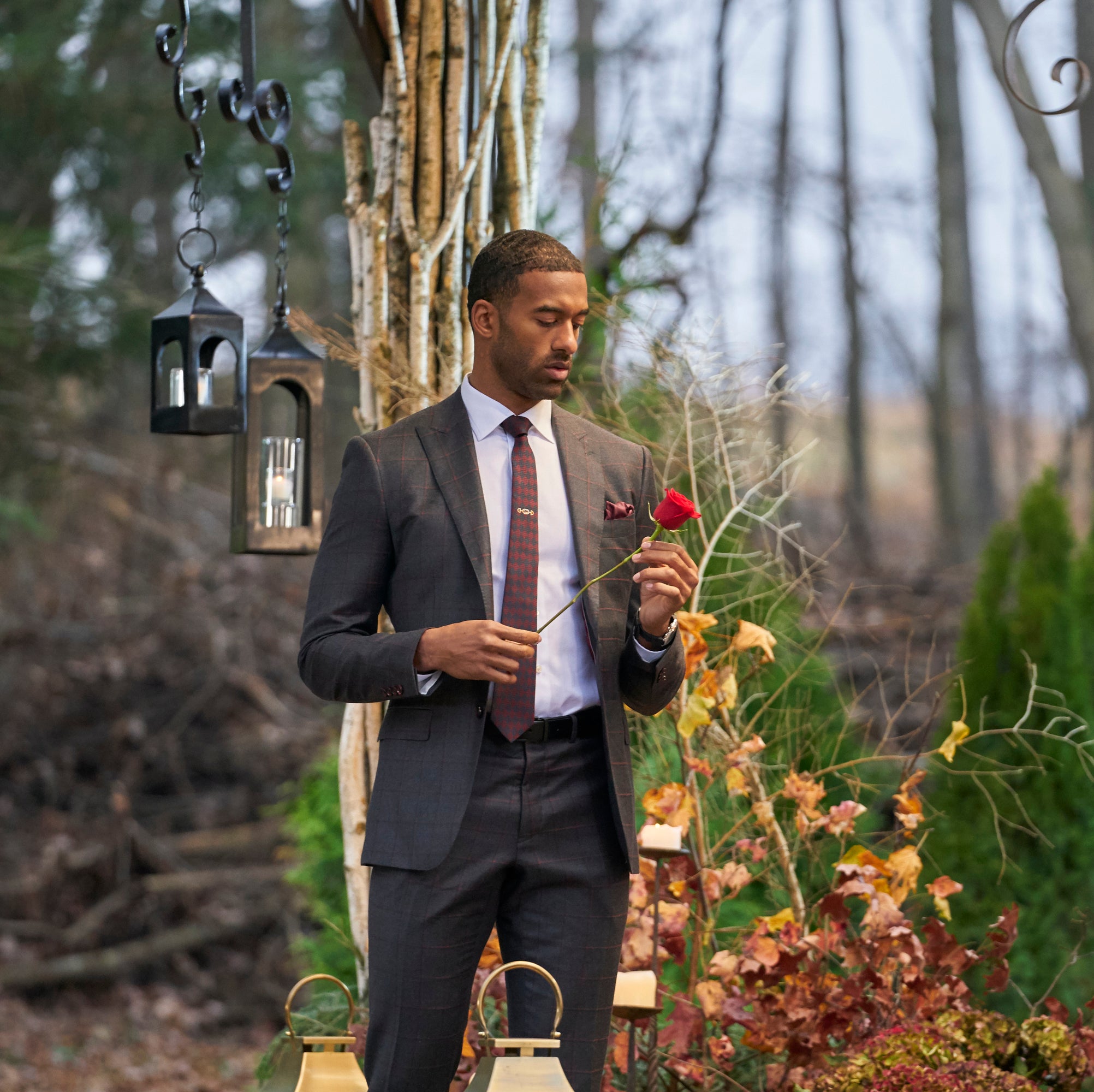 the bachelor   “2510” – as the landmark 25th season comes to a close, the two final women will meet matt’s family and enjoy one last date before he hands out the final rose after all this, matt’s mind seems made up, but when a shocking last minute development threatens to alter the course of his entire journey, will he give in to his fears or let his heart lead the way find out on the season finale of “the bachelor,” monday, march 15 800 1000 pm edt, on abc abccraig sjodinmatt james